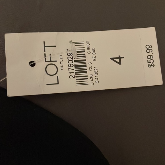 LOFT black scallop dressy skirt, size 4, tag still on - Picture 3 of 3